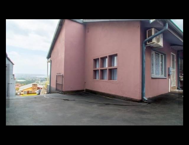 4 BEDROOM HOUSE FOR SALE IN MEREWENT